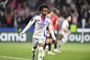 佩杜拉：罗马继续询问马利克·福法纳的情况，球员估价正在下降