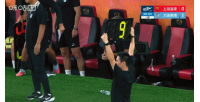 补时扳平比分！李新翔高高跃起头球破门，海港1-1扳平英博