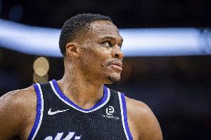 霍里：威少为比赛带来能量和激情 他退役让我感到难过